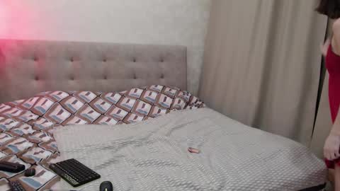 Nicole  Thomas  Dave online show from 10.29.25