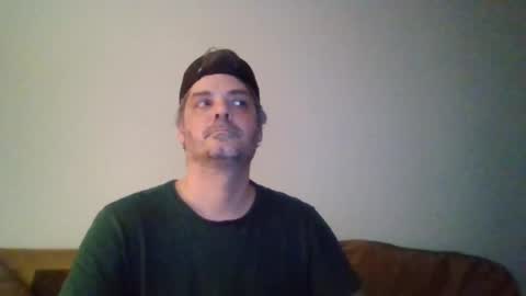 Snapshot of _zeus____ chatting on 02.14.25 Zeus online show from 02.14.25