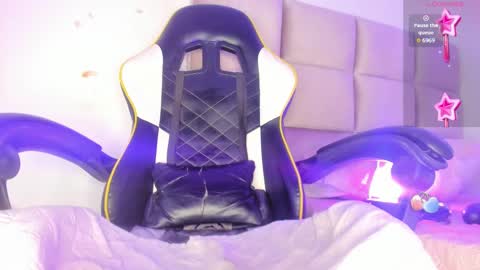  Zoe  online show from 01.10.25