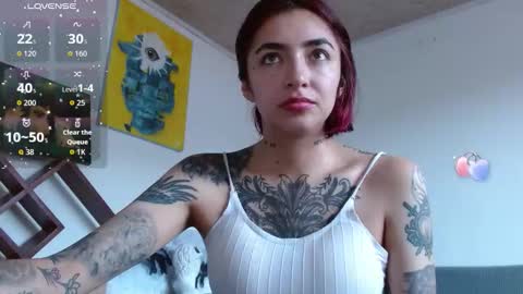 Snapshot of _zoebakers chatting on 10.22.25 Zoe online show from 10.22.25