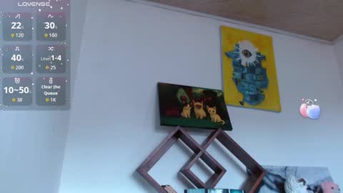 Snapshot of _zoebakers chatting on 11.11.25 Zoe online show from 11.11.25