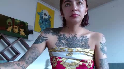 Snapshot of _zoebakers chatting on 11.16.25 Zoe online show from 11.16.25