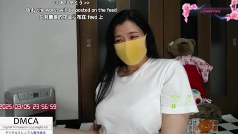 Snapshot of a_k_a_fujiko chatting on 03.05.25 Fujiko online show from 03.05.25