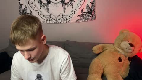 Kris Michael online show from 04.02.26