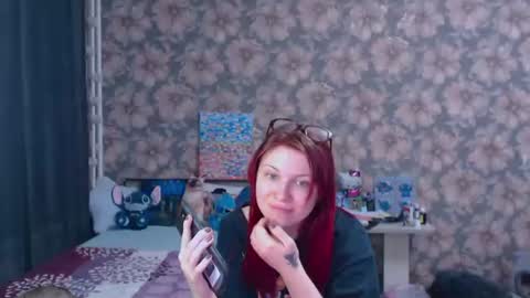 Snapshot of aalicebubble chatting on 06.21.26 Alice online show from 06.21.26