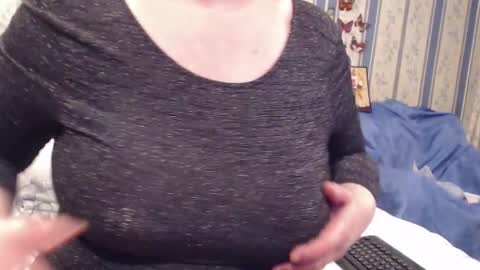 NINA online show from 09.24.25