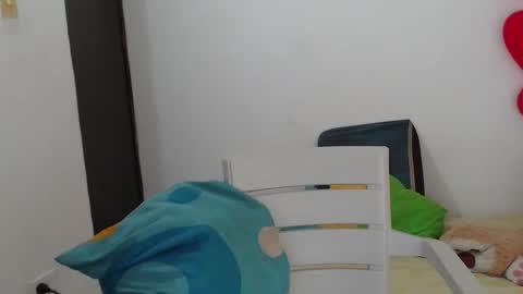 Snapshot of aanggell chatting on 02.22.25 Aanggell online show from 02.22.25