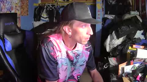 Snapshot of aaron111dub chatting on 11.10.25 NorCalLongSlong online show from 11.10.25