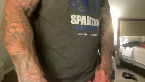 Snapshot of aaron846576 chatting on 11.11.25 Canadashung online show from 11.11.25