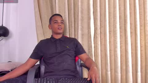 aaron_9827 online show from 01.29.25