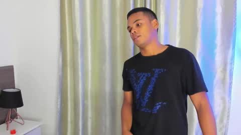 aaron_9827 online show from 01.29.25