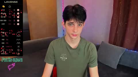 Aaron Bang online show from 11.30.25