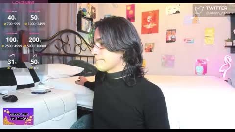 Aaron  online show from 11.08.25