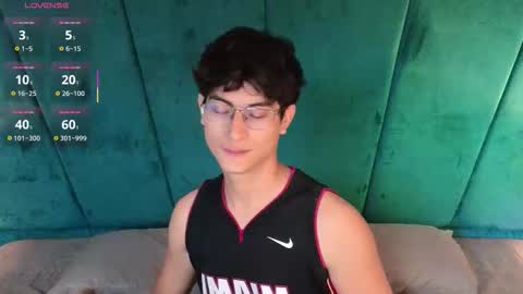 Aaron Ezequiel online show from 02.07.26