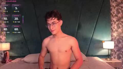 Aaron Ezequiel online show from 02.11.26