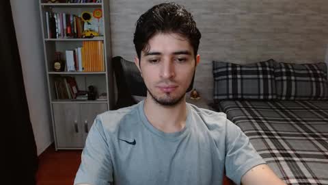 Aaron online show from 11.12.25