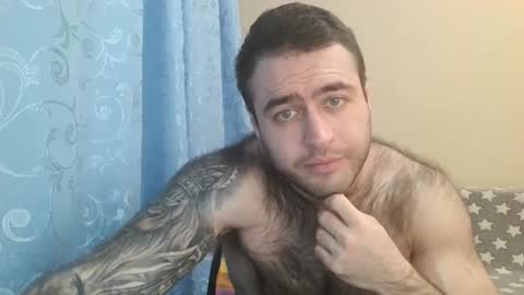 Snapshot of aaron_royal chatting on 02.16.25 Davin tayl online show from 02.16.25