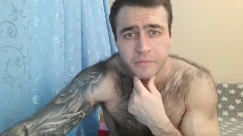 Snapshot of aaron_royal chatting on 02.22.25 Davin tayl online show from 02.22.25