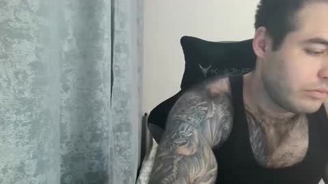 Snapshot of aaron_royal chatting on 09.25.25 Davin tayl online show from 09.25.25