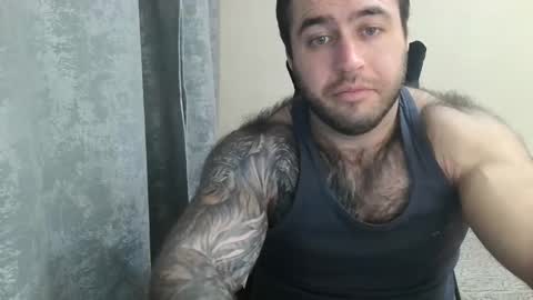 Snapshot of aaron_royal chatting on 10.04.25 Davin tayl online show from 10.04.25