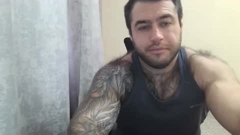 Snapshot of aaron_royal chatting on 10.05.25 Davin tayl online show from 10.05.25