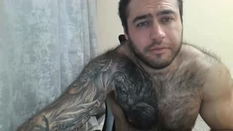 Snapshot of aaron_royal chatting on 10.08.25 Davin tayl online show from 10.08.25