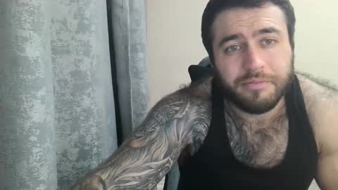 Snapshot of aaron_royal chatting on 10.20.25 Davin tayl online show from 10.20.25