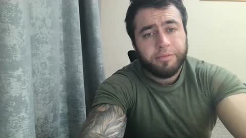 Snapshot of aaron_royal chatting on 10.23.25 Davin tayl online show from 10.23.25