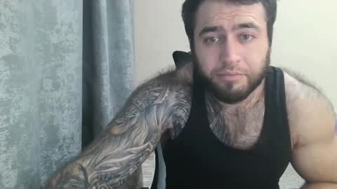 Snapshot of aaron_royal chatting on 10.27.25 Davin tayl online show from 10.27.25