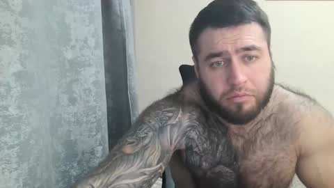 Snapshot of aaron_royal chatting on 10.29.25 Davin tayl online show from 10.29.25