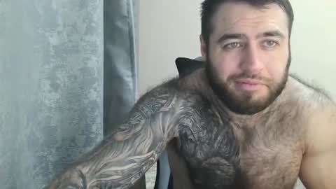 Snapshot of aaron_royal chatting on 11.08.25 Davin tayl online show from 11.08.25