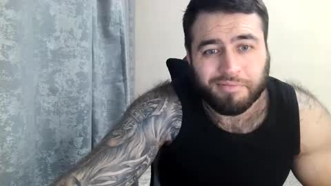 Snapshot of aaron_royal chatting on 11.09.25 Davin tayl online show from 11.09.25