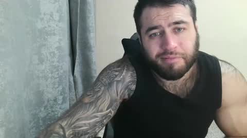 Snapshot of aaron_royal chatting on 11.10.25 Davin tayl online show from 11.10.25