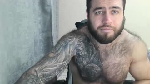 Snapshot of aaron_royal chatting on 11.13.25 Davin tayl online show from 11.13.25