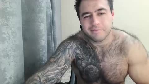 Snapshot of aaron_royal chatting on 11.22.25 Davin tayl online show from 11.22.25