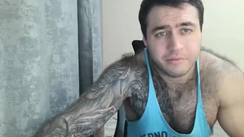 Snapshot of aaron_royal chatting on 11.26.25 Davin tayl online show from 11.26.25