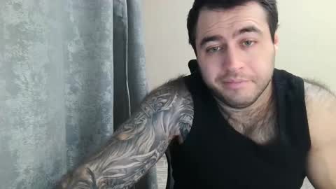 Snapshot of aaron_royal chatting on 11.30.25 Davin tayl online show from 11.30.25