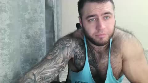 Snapshot of aaron_royal chatting on 12.15.25 Davin tayl online show from 12.15.25