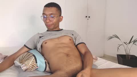 Heyy my name is Aaron online show from 02.23.25