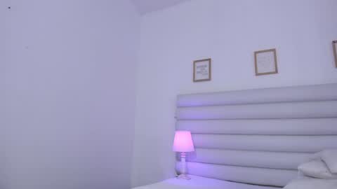 abbey_walker online show from 01.04.25