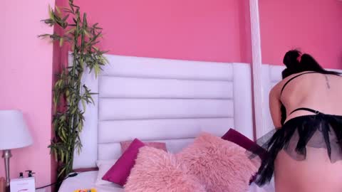 abbey_walker online show from 01.22.25