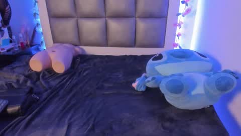 abbiee_collins online show from 02.17.26