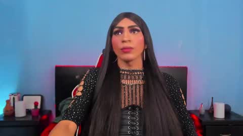 Abbigail Fuster  online show from 01.04.25