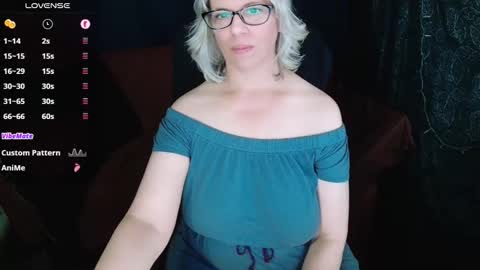 AbbiNatural online show from 10.11.25