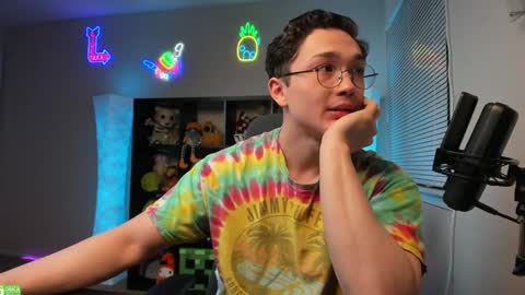 Snapshot of abbuddy920236 chatting on 12.19.24 buddy online show from 12.19.24