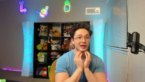 Snapshot of abbuddy920236 chatting on 01.08.25 buddy online show from 01.08.25