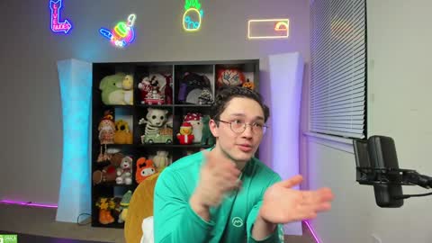 Snapshot of abbuddy920236 chatting on 01.14.25 buddy online show from 01.14.25