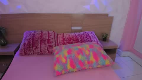 Snapshot of abby_angeel_1 chatting on 12.16.25 abby_angeel_1 online show from 12.16.25