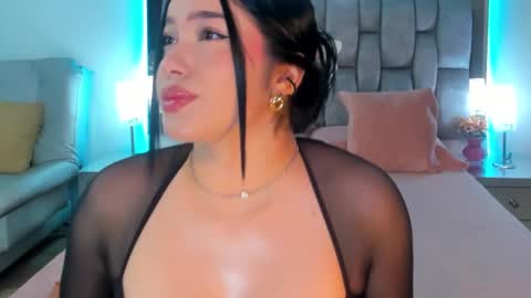Snapshot of abby_blue01 chatting on 02.24.25 abby_blue01 online show from 02.24.25