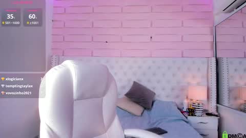 Snapshot of abby_joule chatting on 02.19.25 Abby online show from 02.19.25